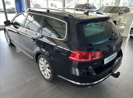 Volkswagen - Passat