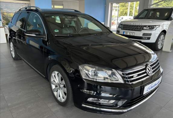 Volkswagen - Passat