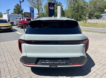 Kia - K4