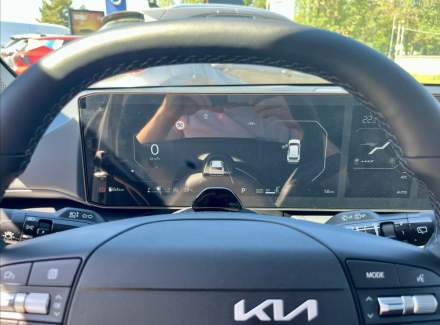 Kia - K4