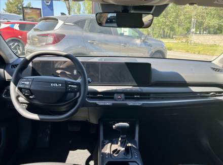 Kia - K4