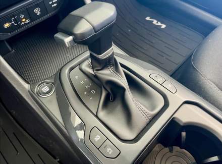 Kia - K4