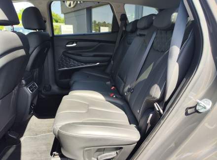 Hyundai - Santa FE