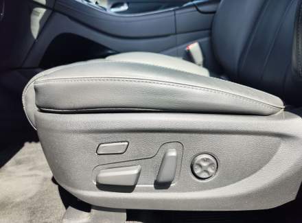 Hyundai - Santa FE
