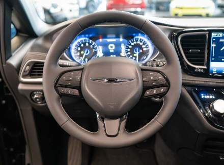 Chrysler - Pacifica