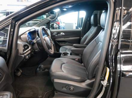 Chrysler - Pacifica