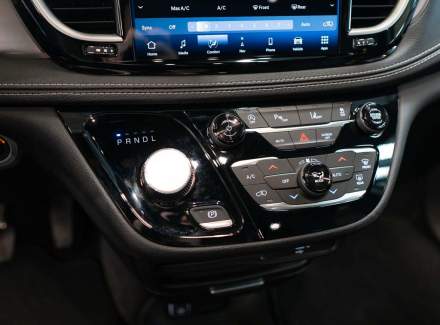 Chrysler - Pacifica