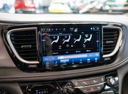 Chrysler - Pacifica