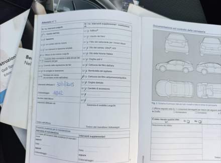 Volkswagen - Golf