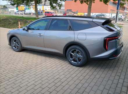 Kia - K4
