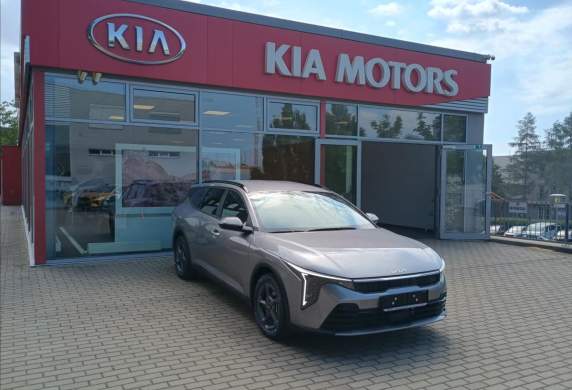 Kia - K4