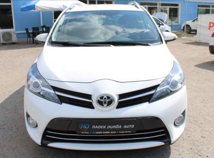 Toyota - Verso