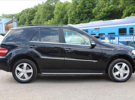 Mercedes-Benz - M-class