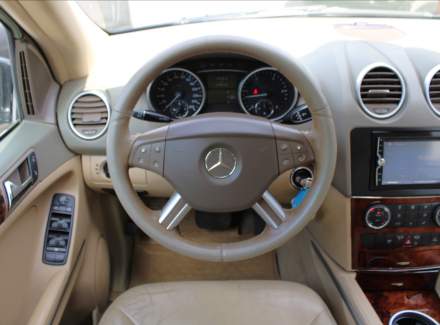 Mercedes-Benz - M-class