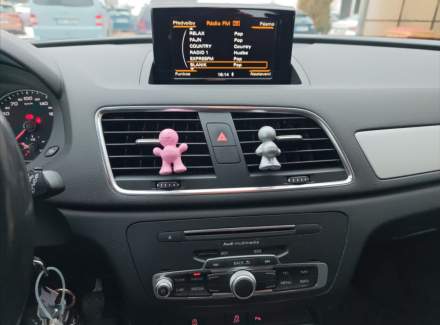 Audi - Q3