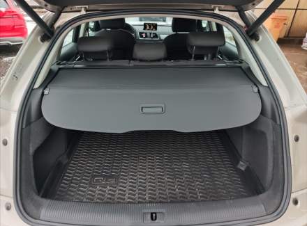 Audi - Q3