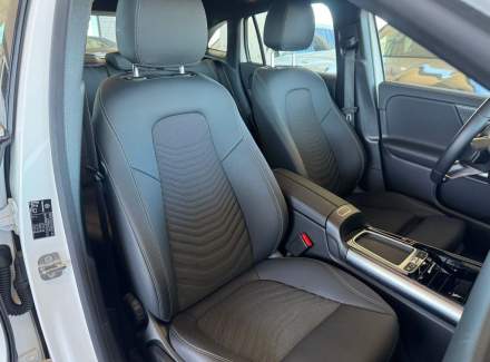 Mercedes-Benz - EQA