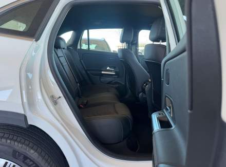 Mercedes-Benz - EQA