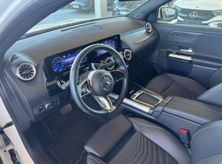 Mercedes-Benz - EQA
