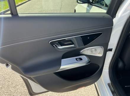 Mercedes-Benz - E-class