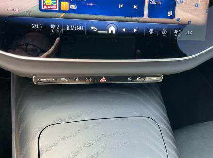 Mercedes-Benz - E-class