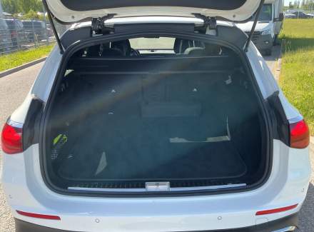 Mercedes-Benz - E-class