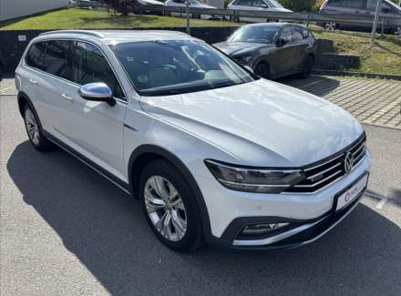 Volkswagen - Passat