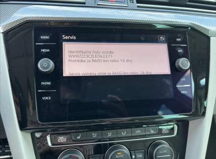 Volkswagen - Passat