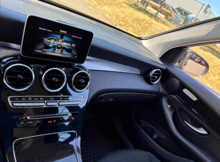 Mercedes-Benz - GLC