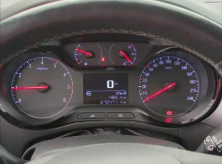 Opel - Crossland X