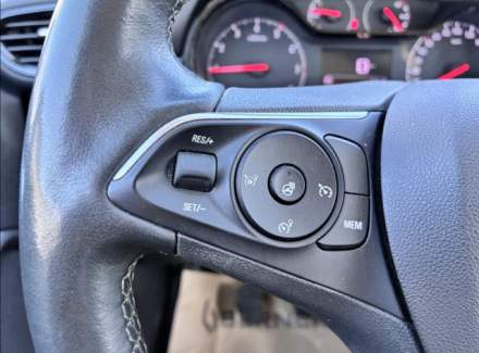 Opel - Crossland X