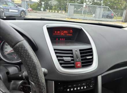 Peugeot - 207