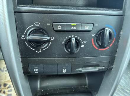 Peugeot - 207