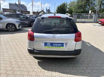 Peugeot - 207
