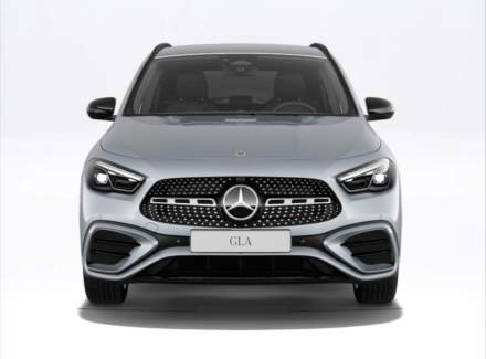 Mercedes-Benz - GLA