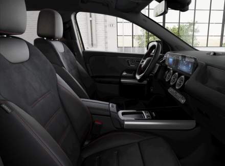 Mercedes-Benz - GLA