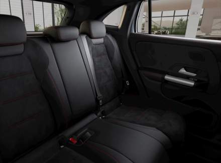 Mercedes-Benz - GLA