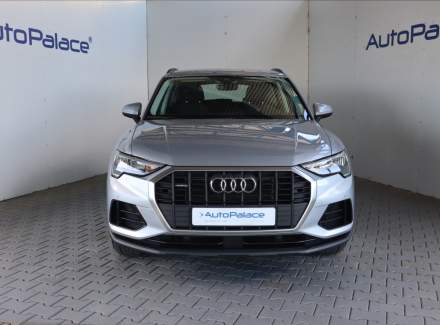 Audi - Q3