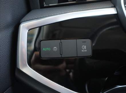 Audi - Q3