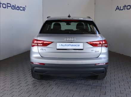 Audi - Q3