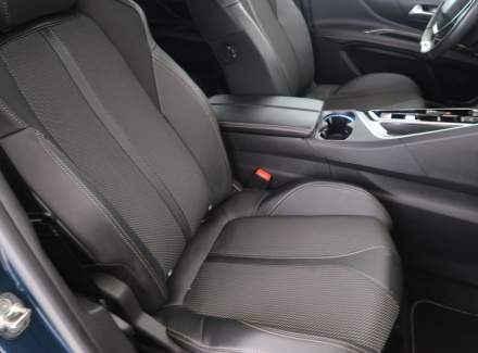 Peugeot - 3008