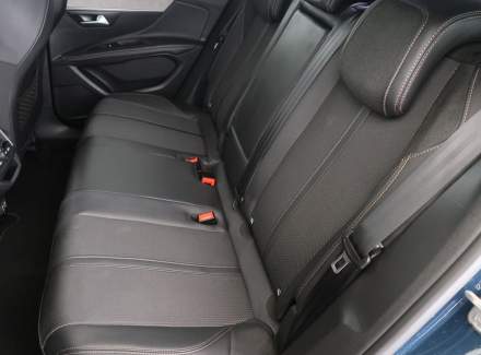 Peugeot - 3008