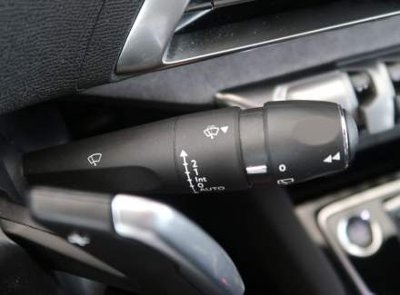 Peugeot - 3008