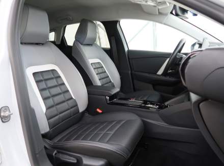 Citroën - C4