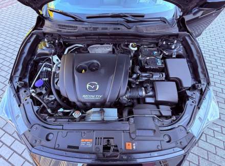 Mazda - 3