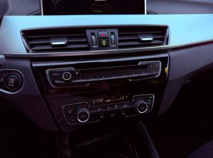 BMW - X1