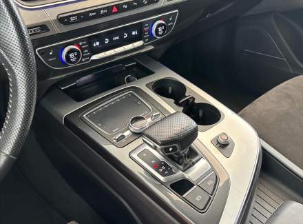 Audi - Q7