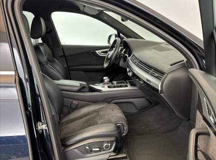 Audi - Q7