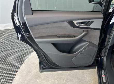 Audi - Q7