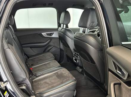 Audi - Q7